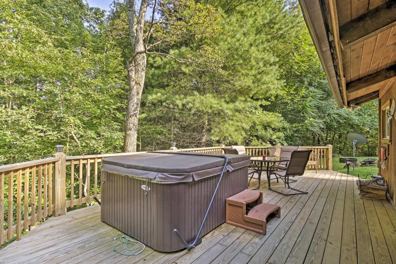 Secluded Stanardsville Cabin With 10 Acres And Hot Tub מראה חיצוני תמונה